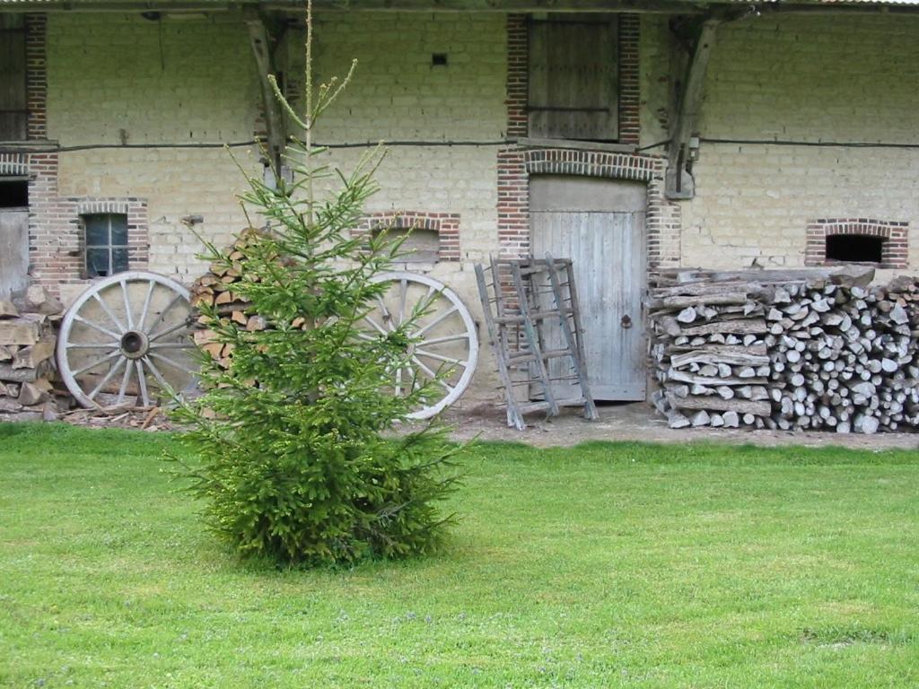 โอ เพร ดู มูแล็ง Bed & Breakfast Clamanges ภายนอก รูปภาพ