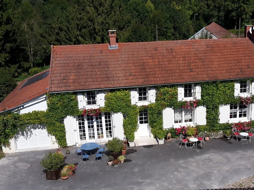 โอ เพร ดู มูแล็ง Bed & Breakfast Clamanges ภายนอก รูปภาพ